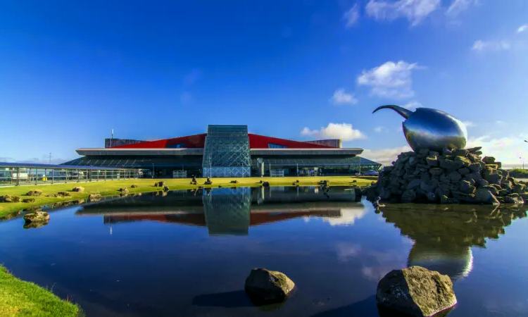 Keflavik Uluslararası Havaalanı