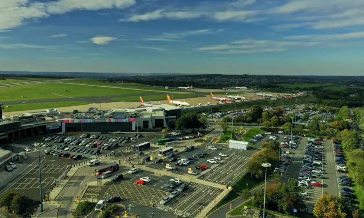 Leeds Bradford Uluslararası Havaalanı